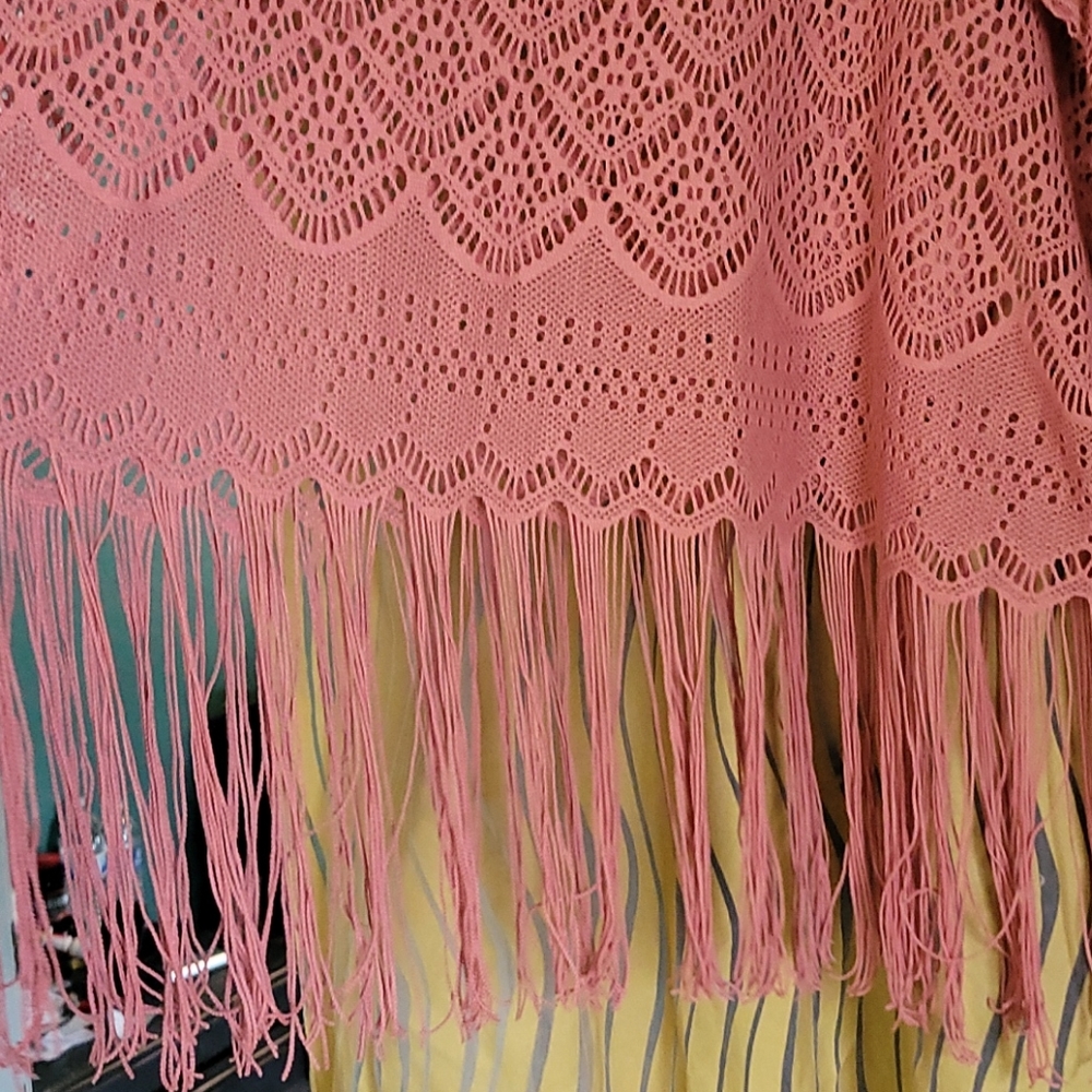 Dusty rose pink shawl - Picture 5 of 5